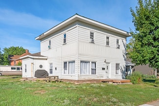 203 N 3rd Ave, Big Rapids, MI 49307