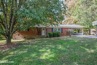 135 Edgewood Heights Ln, Powell, TN 37849