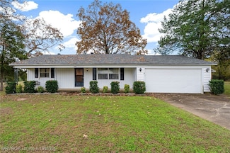 1203 Gerald St, Barling, AR 72923