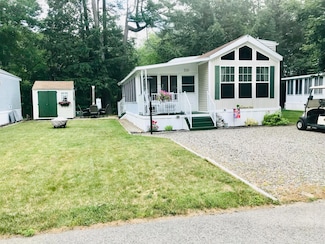 27 Ocean Park Rd Unit 210, Old Orchard Beach, ME 04064