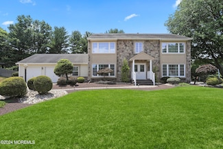 2 Cedar Ct, Marlboro, NJ 07746