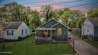 1721 1721 Crestview St, Knoxville, TN 37915
