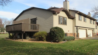 8788 N Maplebrook Cir Unit 8788 N Maplebrook Ci, Brooklyn Park, MN 55445