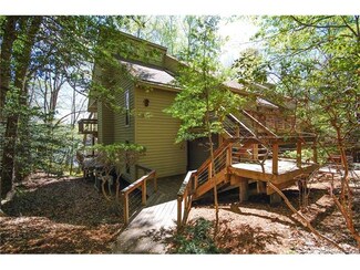 54 Villa Ridge Dr Unit D, Hartfield, VA 23071