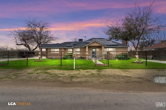 29907 Riverside St, Shafter, CA 93263