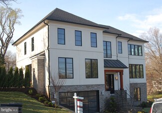 3701 38th St N, Arlington, VA 22207