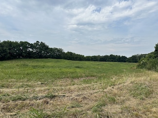 172 T G T Rd, Portland, TN 37148
