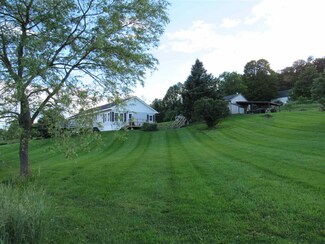 2416 Vt 100, Hyde Park, VT 05655