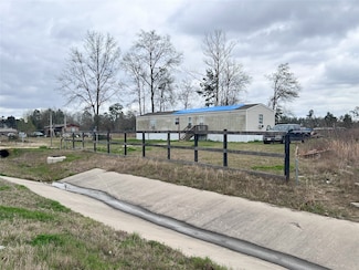 1052 Road 5260, Cleveland, TX 77327