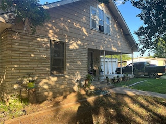 208 Erie St, Cleburne, TX 76031