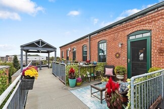 60 Dudley St Unit 32, Chelsea, MA 02150