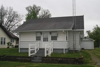 319 N Myra St, Worthington, IN 47471