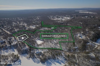 7237 Clover Rd, Emerald Lakes, PA 18334