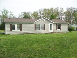 1577 W Stone Dr, Brazil, IN 47834
