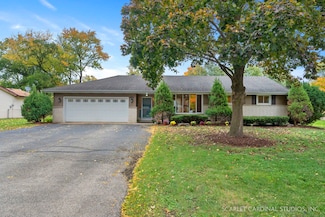 1S311 Euclid Ave, Villa Park, IL 60181