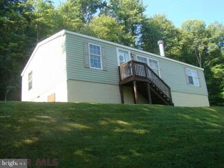 258 Branch St, Grassflat, PA 16839