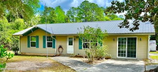 121 Roberts Blvd, Satsuma, FL 32189