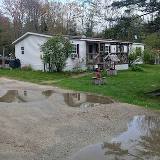 84 Warwick Rd, Winchester, NH 03470