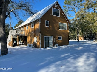 4526 Leisure Lakes Dr, Chipley, FL 32428