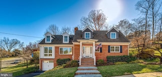 3838 25th St N, Arlington, VA 22207