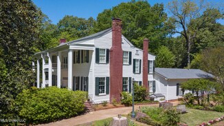1188 Greens Crossing Rd, Jackson, MS 39209