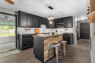 705 Coach House Ct, Virginia Beach, VA 23452