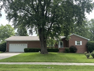 531 Sumner St, Carlinville, IL 62626
