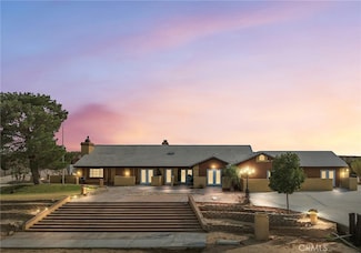 13801 Shadow Mountain Rd, Helendale, CA 92342