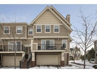 11220 11220 Kinsley St, Eden Prairie, MN 55344