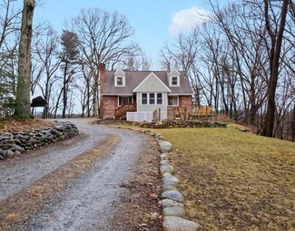 33 Harvard Rd, Littleton, MA 01460