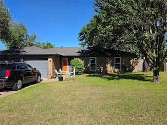 3719 French Wood Dr, Arlington, TX 76016