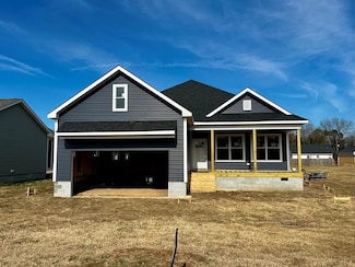 11 Jefferson St, Onancock, VA 23417