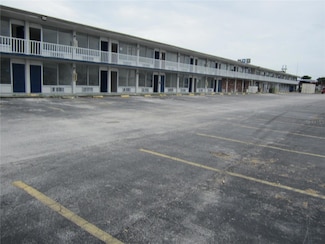 4011 E Columbus Dr, Tampa, FL 33605