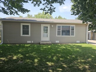 3106 W Edna St, Wichita, KS 67213