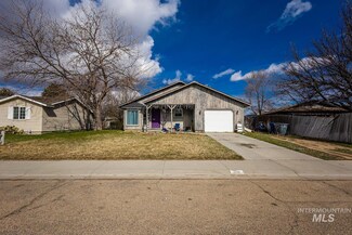 53 S Honey Dr, Nampa, ID 83687