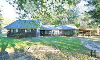 137 Magnolia Rd, Dubberly, LA 71024