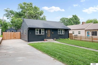 6772 Hamilton St, Omaha, NE 68132