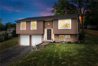 1808 Cedaridge Dr, South Park, PA 15129