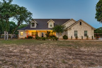 367 Rosewood Dr, La Vernia, TX 78121
