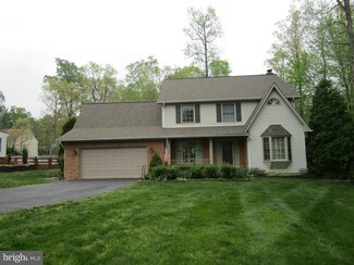 5739 Walcott Ave, Fairfax, VA 22030