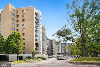 15107 Interlachen Dr, Silver Spring, MD 20906