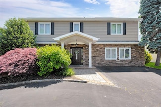 2985 Cheryl Rd, Merrick, NY 11566