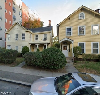 94 N Grove St, East Orange, NJ 07017