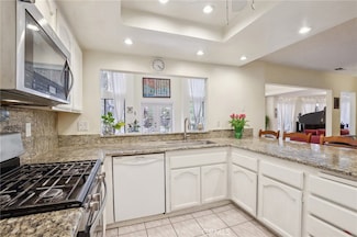 5625 E Calle Canada, Anaheim, CA 92807