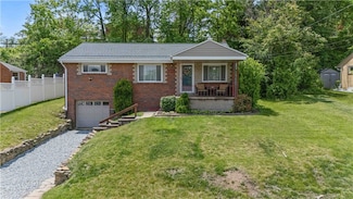 1057 Roseanne Ave, Pittsburgh, PA 15216