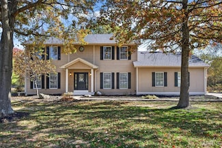 1330 Lake Hollow Dr, Defiance, MO 63341