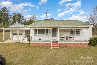 4572 Bethune Rd, Kershaw, SC 29067