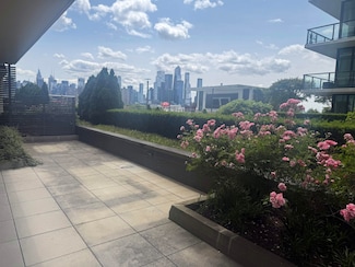 1200 Avenue at Port Imperial Unit 310, Weehawken, NJ 07086