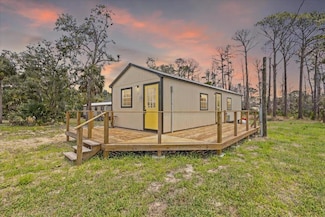 6 12th St E, Steinhatchee, FL 32359