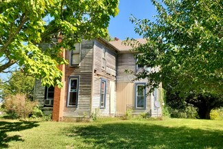 12660 South Rd, Waynesville, IL 61778